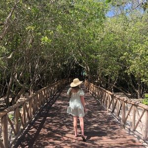 Meet your Posher, Lily